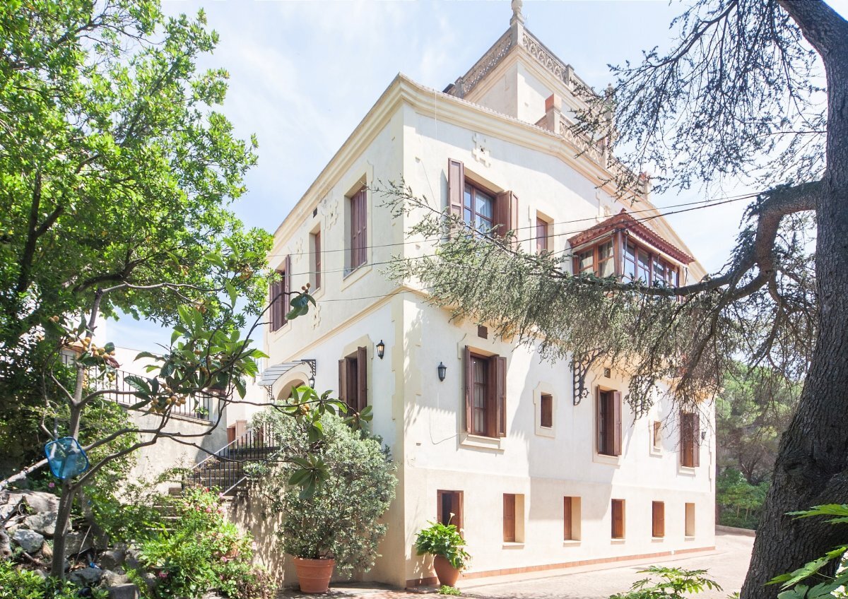 Hus i Mataro, Barcelona, Spanien 8 sovrum, 1648 kvm. Nr. 22828