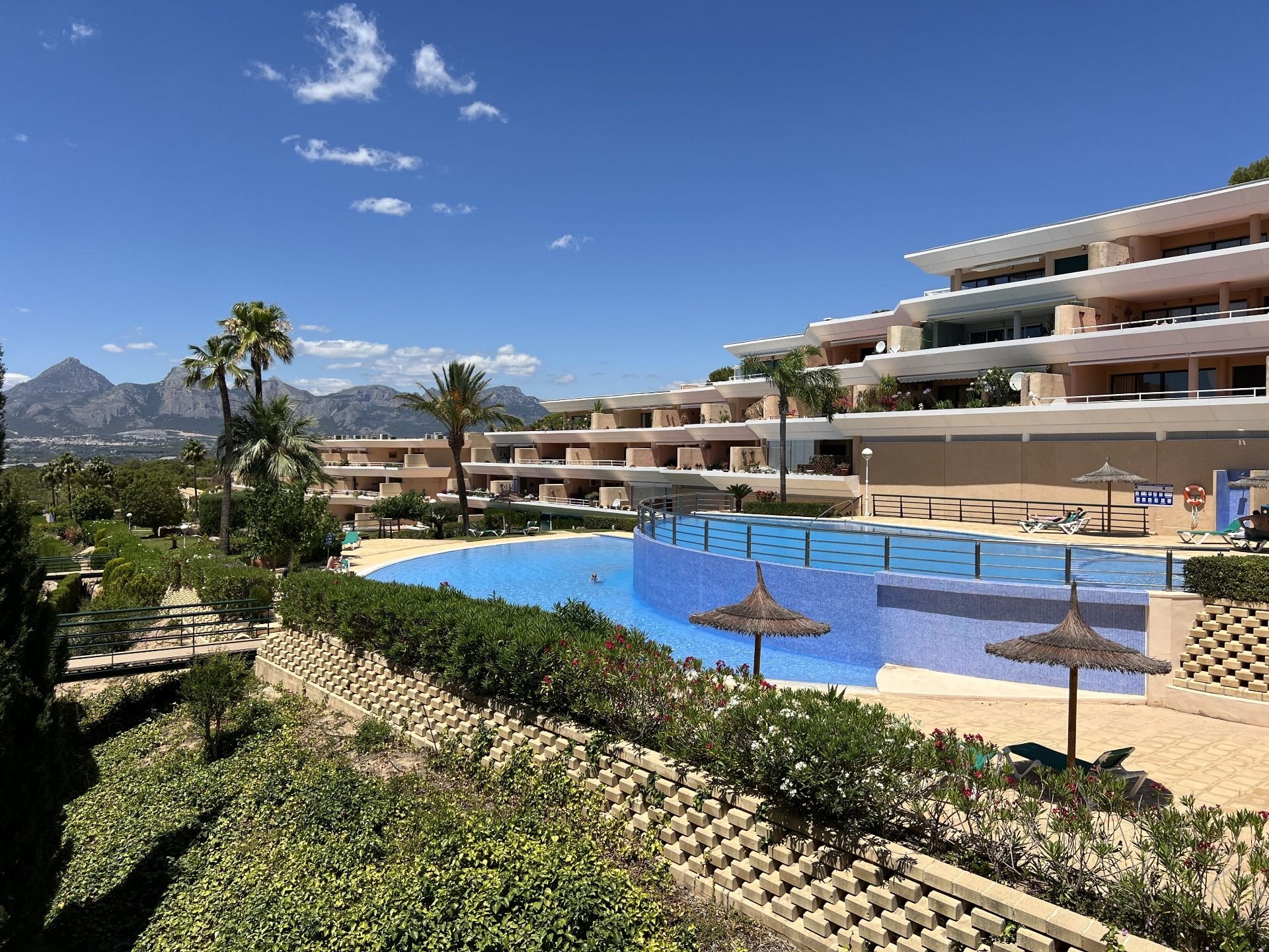 Appartamento a Altea, Alicante, Spagna 3 camere da letto, 170 mq. N° 102172