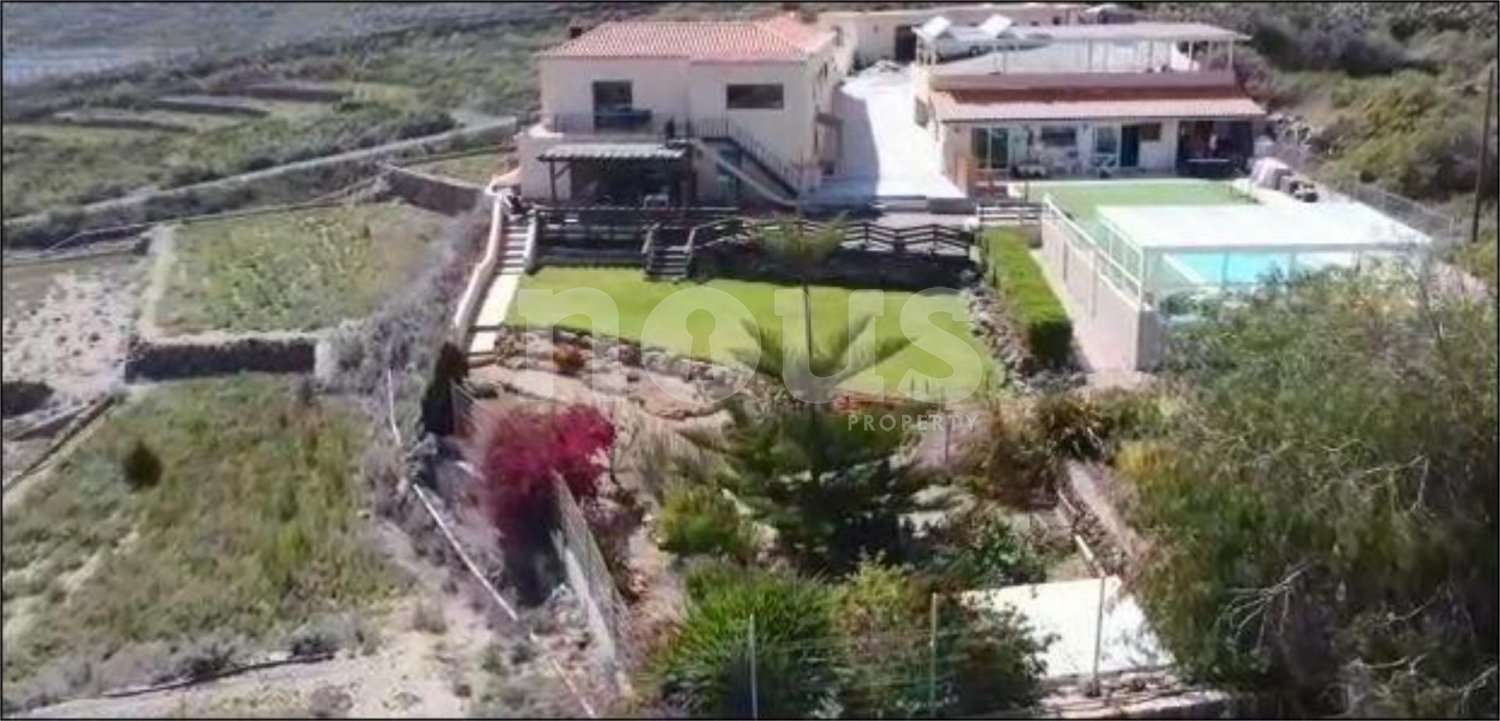 Villa in Tenerife, Spanien 6 Schlafzimmer, 650 m2 Nr. 109784