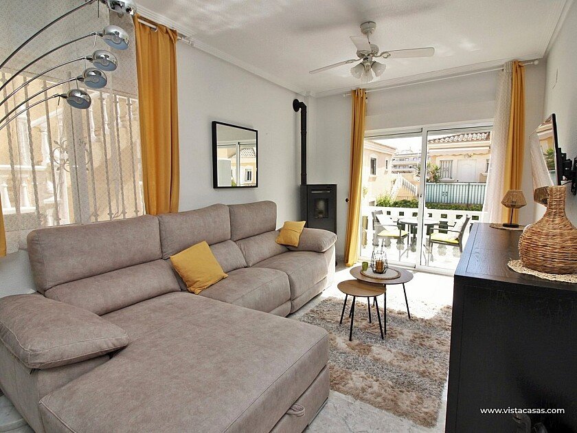 Villa a Villamartin, Alicante, Spagna 3 camere da letto, 155 mq. N° 103522