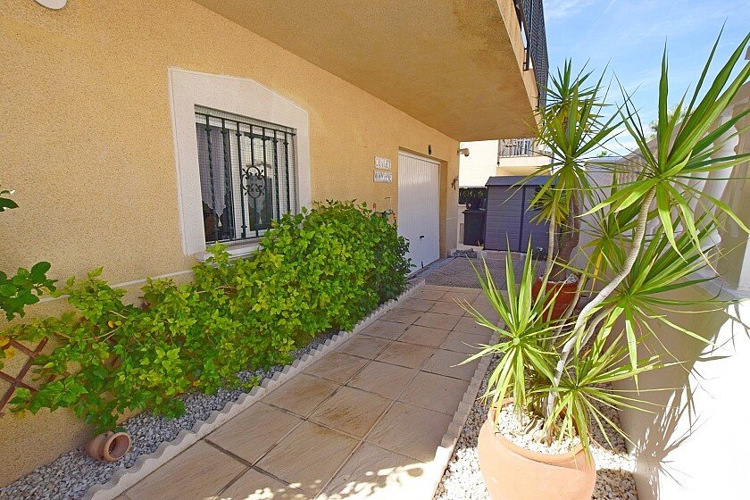Villa a Villamartin, Alicante, Spagna 3 camere da letto, 155 mq. N° 103522