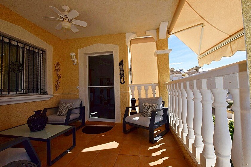 Villa a Villamartin, Alicante, Spagna 3 camere da letto, 155 mq. N° 103522