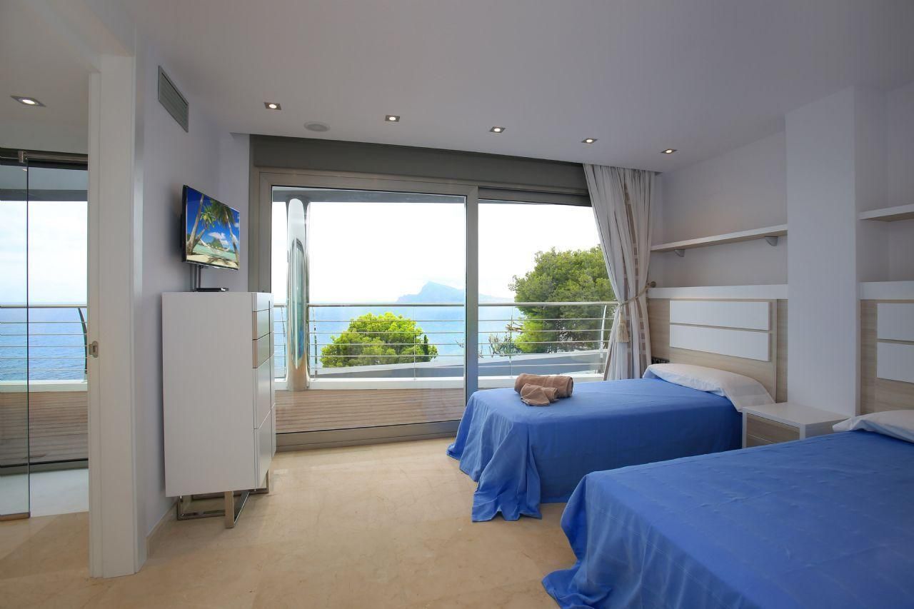 Villa i Altea, Alicante, Spanien 6 sovrum, 722 kvm. Nr. 95757