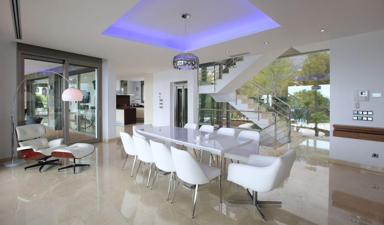 Villa i Altea, Alicante, Spanien 6 sovrum, 722 kvm. Nr. 95757