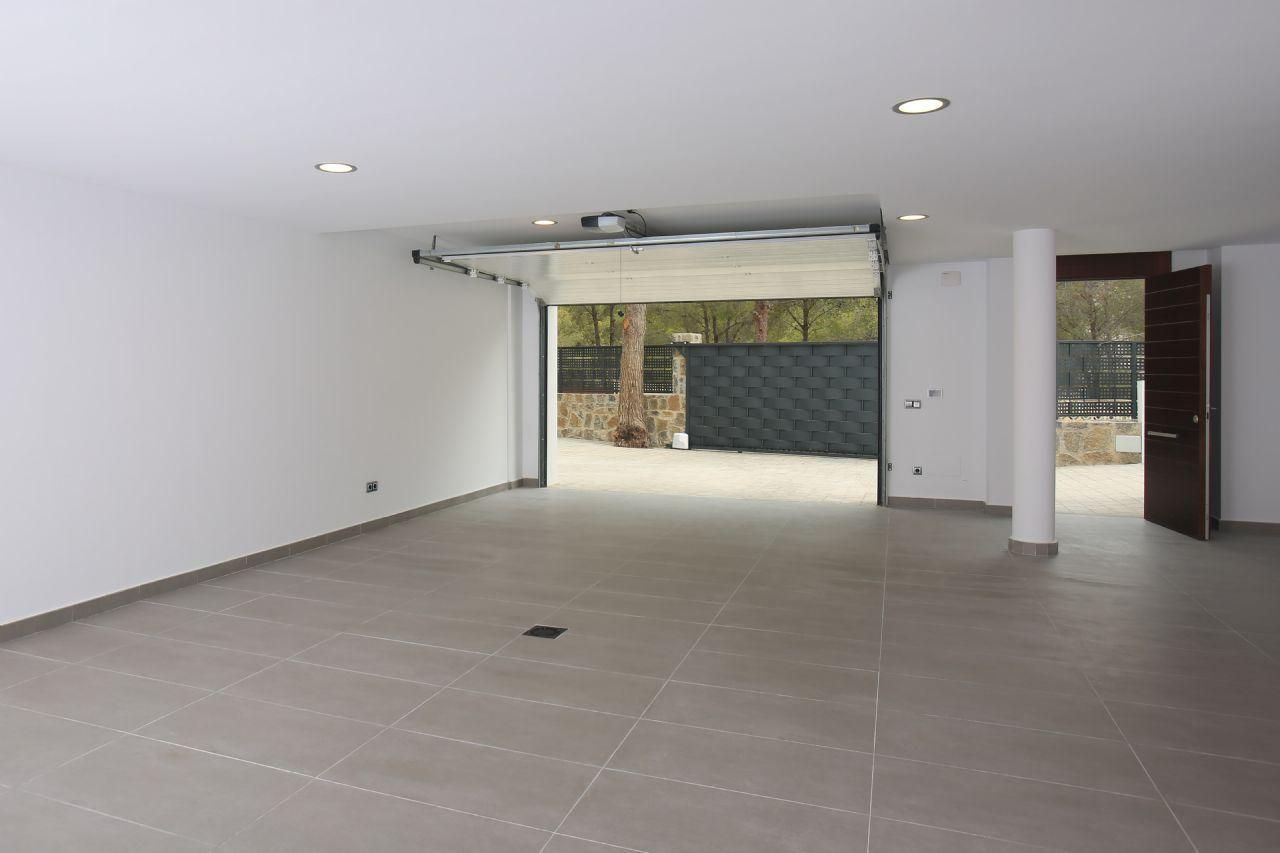 Villa i Altea, Alicante, Spanien 6 sovrum, 722 kvm. Nr. 95757