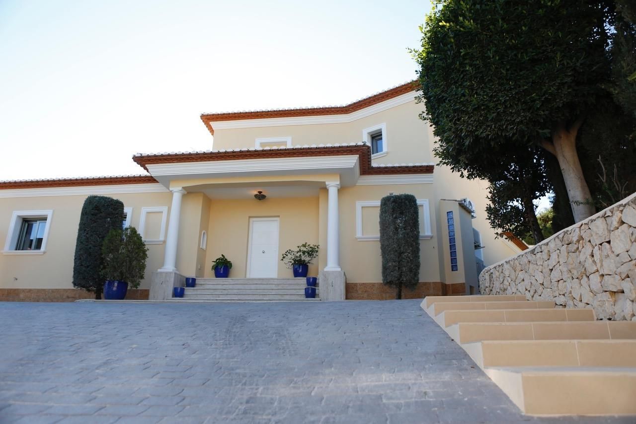 Villa in Benissa, Alicante, Spain 4 bedrooms, 465 sq.m. No. 95756