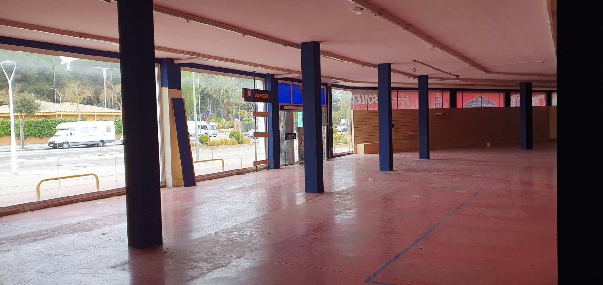 Commercial property in Lloret de Mar, Girona, Spain 2174 sq.m. No. 83797