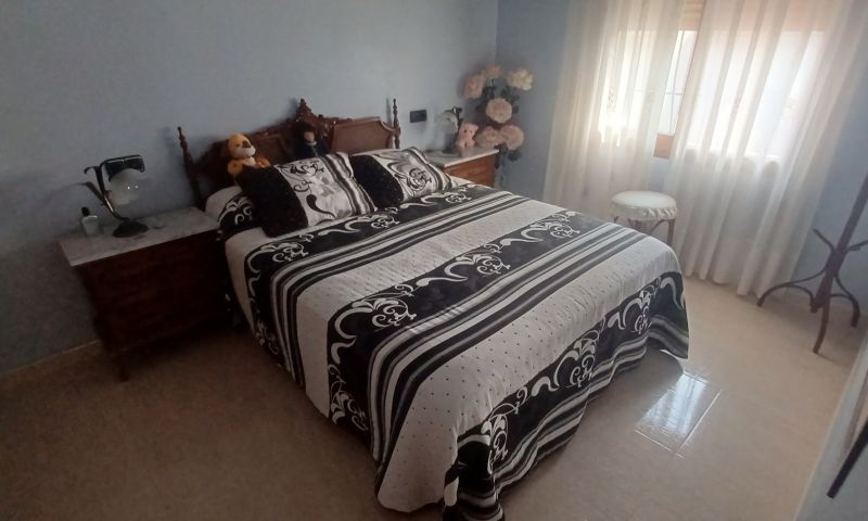 Villa Alicante, Spānijā 3 istabas, 250 m2 Nr. 115036