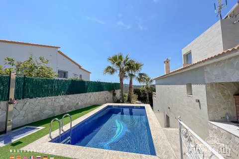 Villa a Condado del Jaruco, Girona, Spagna 4 camere da letto, 415 mq. N° 91191