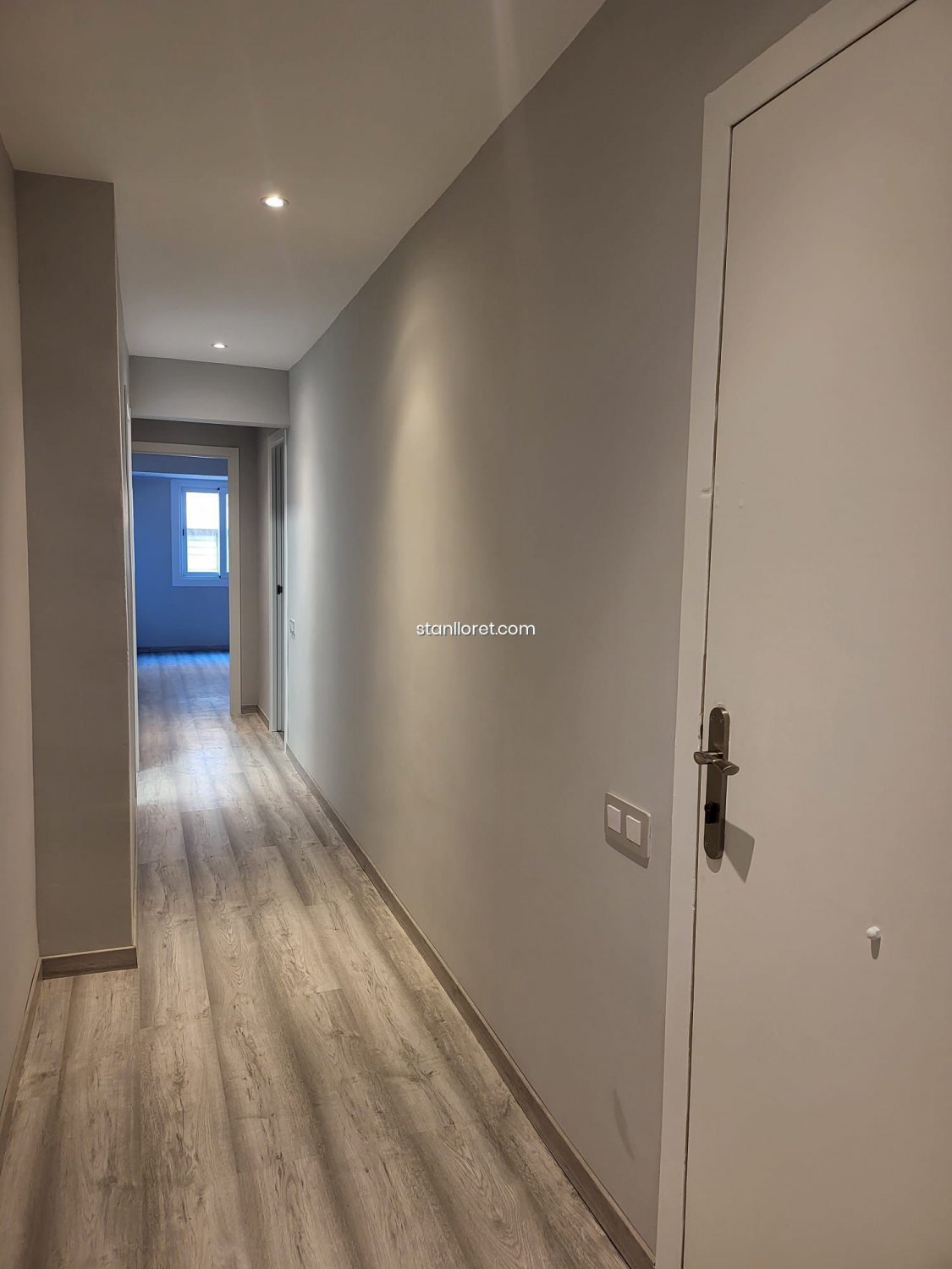 Apartment in Barcelona, Spain 3 bedrooms, 54 sq.m. No. 104054