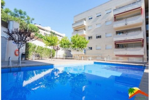 Kattohuoneisto Lloret de Mar, Girona, Espanja 3 makuuhuonetta, 112 m2 No. 104052