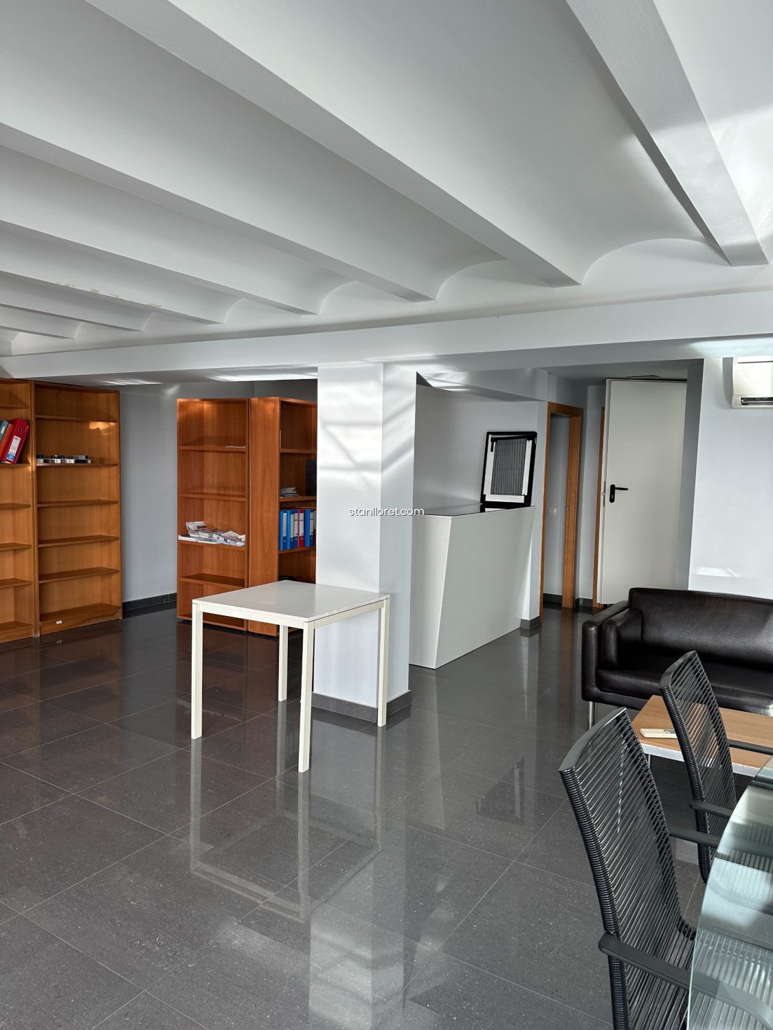 Commercial property in Lloret de Mar, Girona, Spain 236 sq.m. No. 104055
