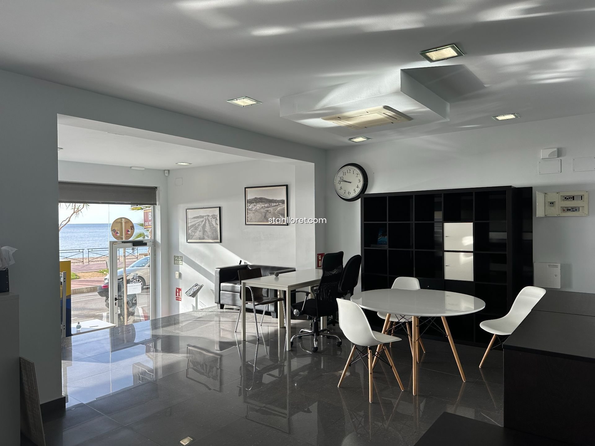 Commercial property in Lloret de Mar, Girona, Spain 236 sq.m. No. 104055