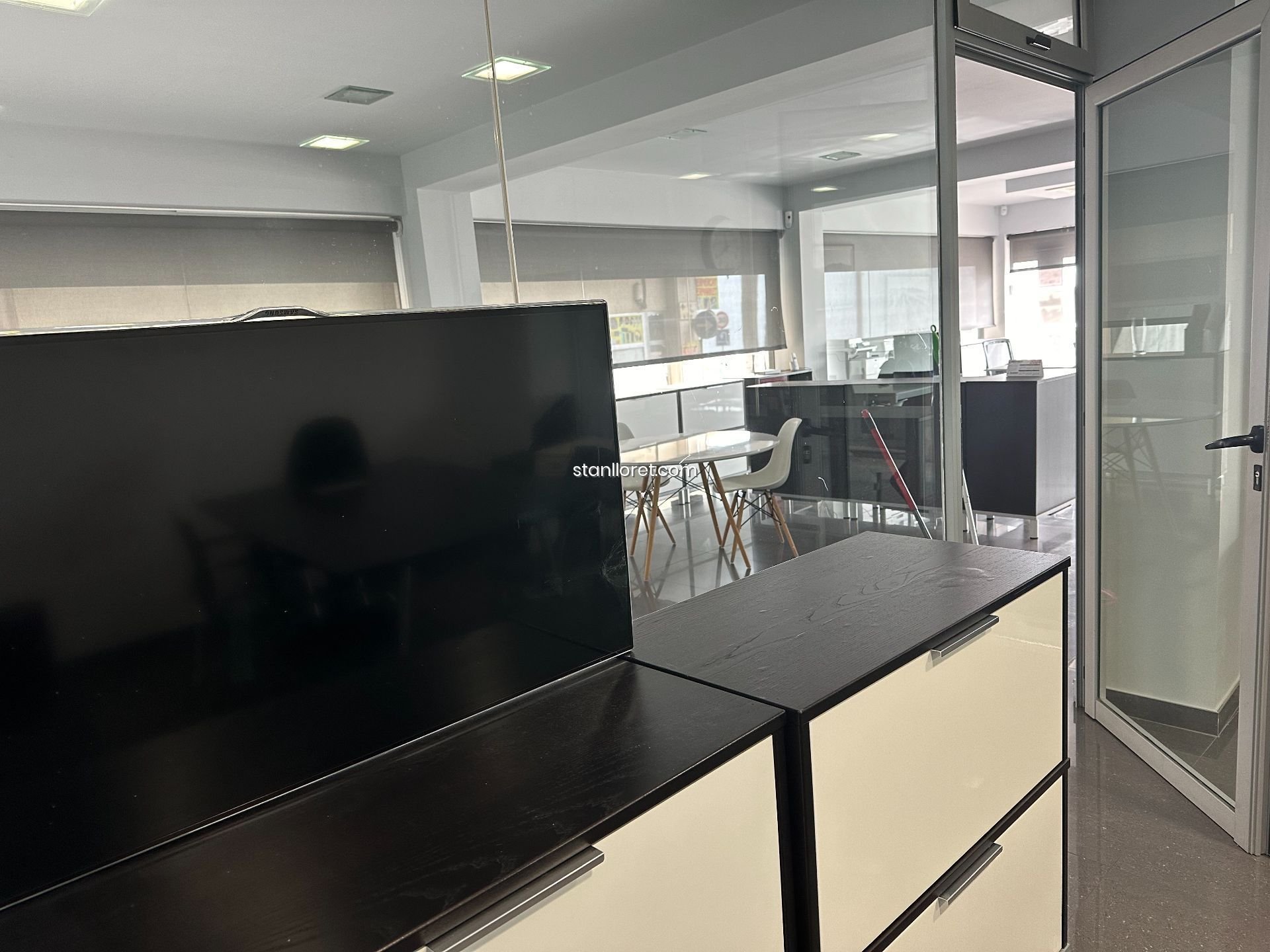Commercial property in Lloret de Mar, Girona, Spain 236 sq.m. No. 104055
