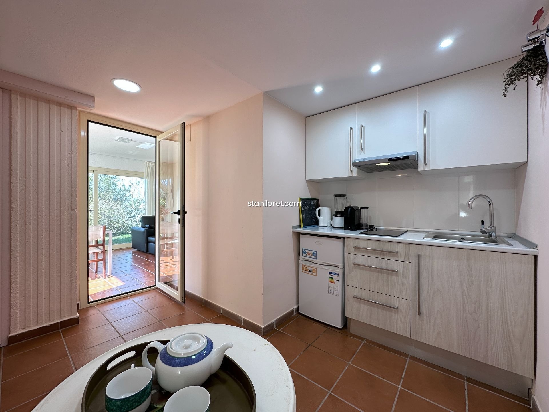 Villa in Lloret de Mar, Girona, Spain 5 bedrooms, 200 sq.m. No. 104050