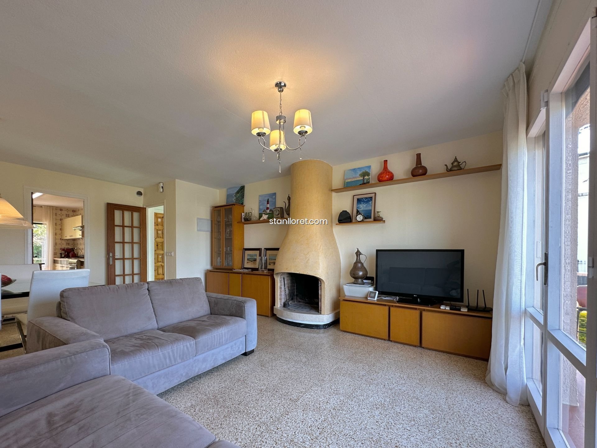 Villa in Lloret de Mar, Girona, Spain 5 bedrooms, 200 sq.m. No. 104050