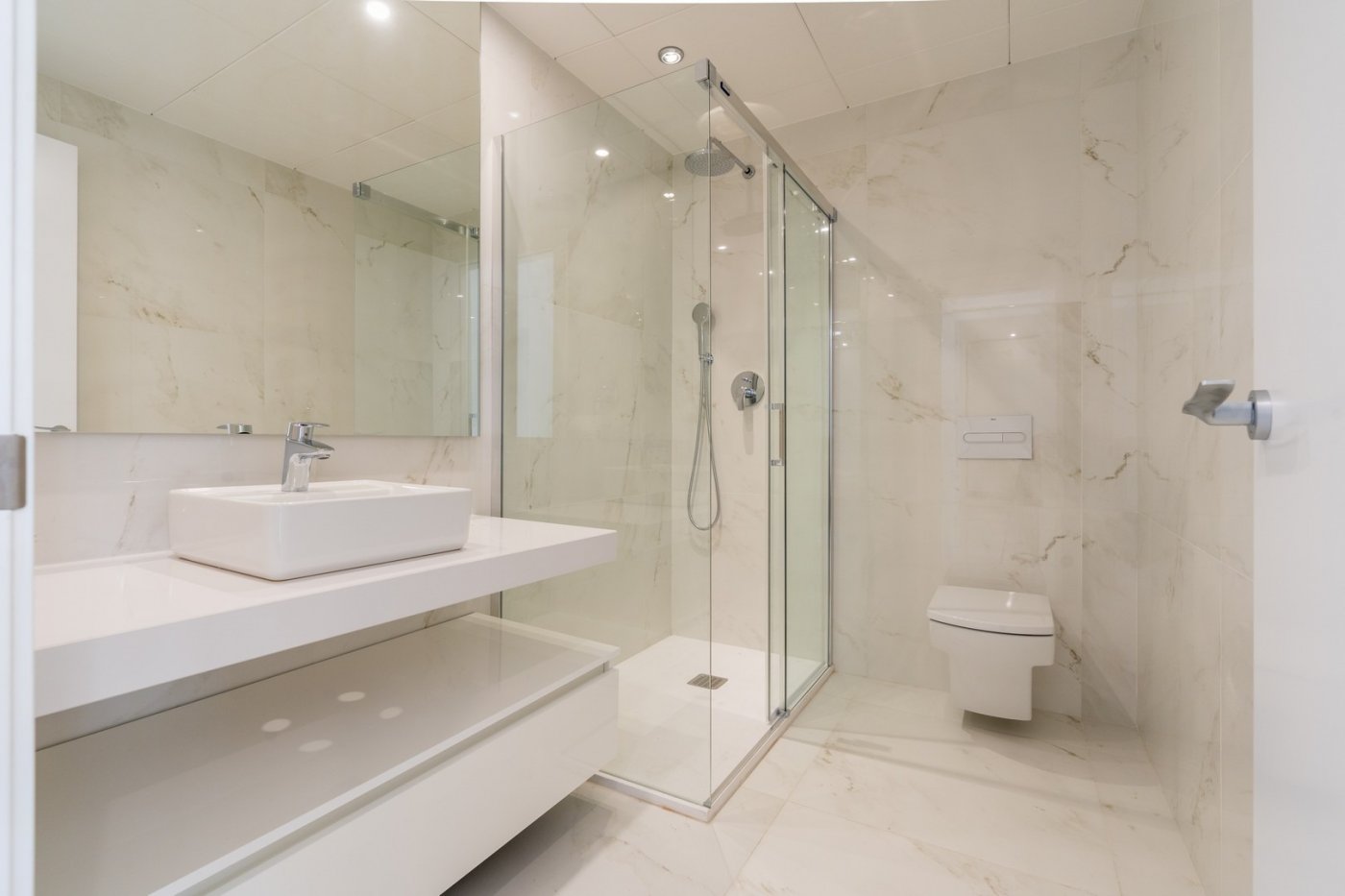 Huoneisto Benidorm, Alicante, Espanja 2 makuuhuonetta, 80 m2 No. 117710