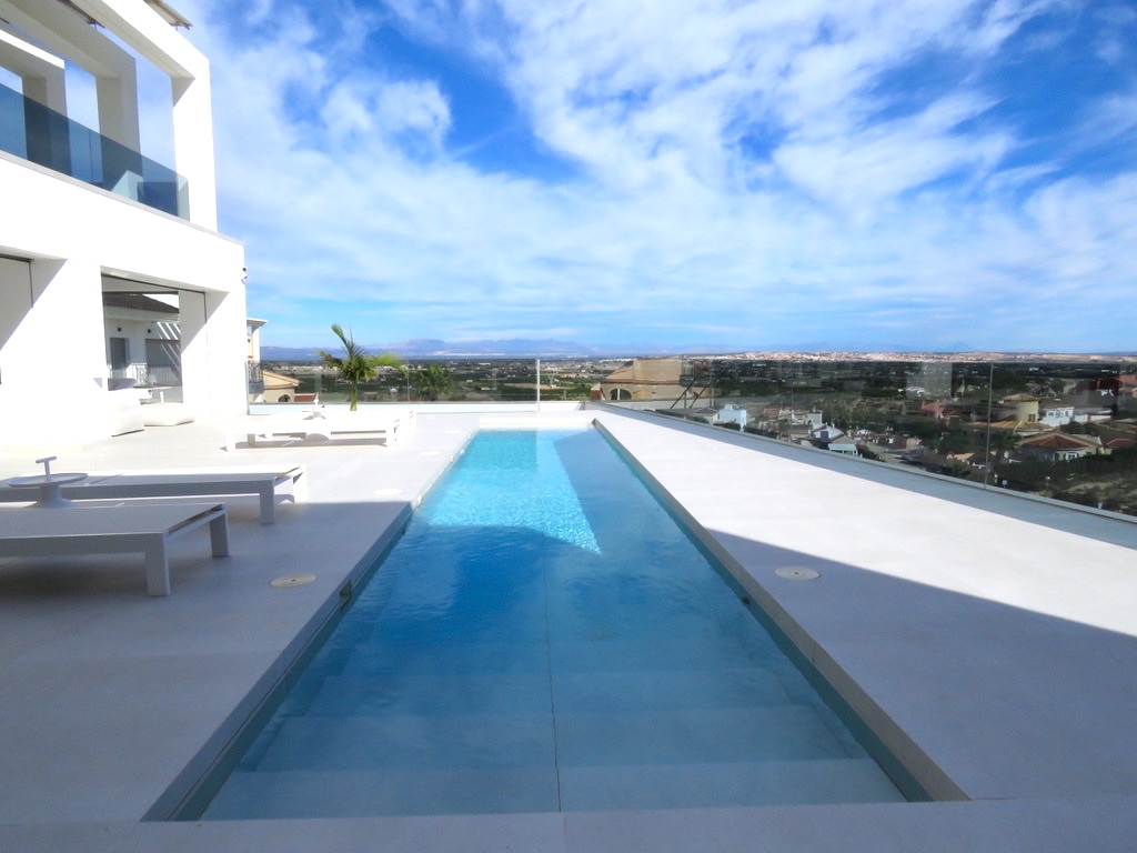 Villa i Ciudad Quesada, Alicante, Spanien 4 sovrum, 564 kvm. Nr. 91582