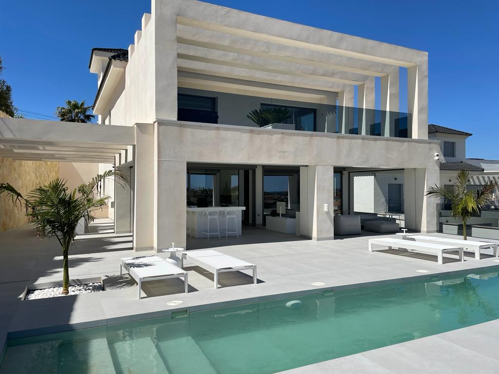 Villa i Ciudad Quesada, Alicante, Spanien 4 sovrum, 564 kvm. Nr. 91582