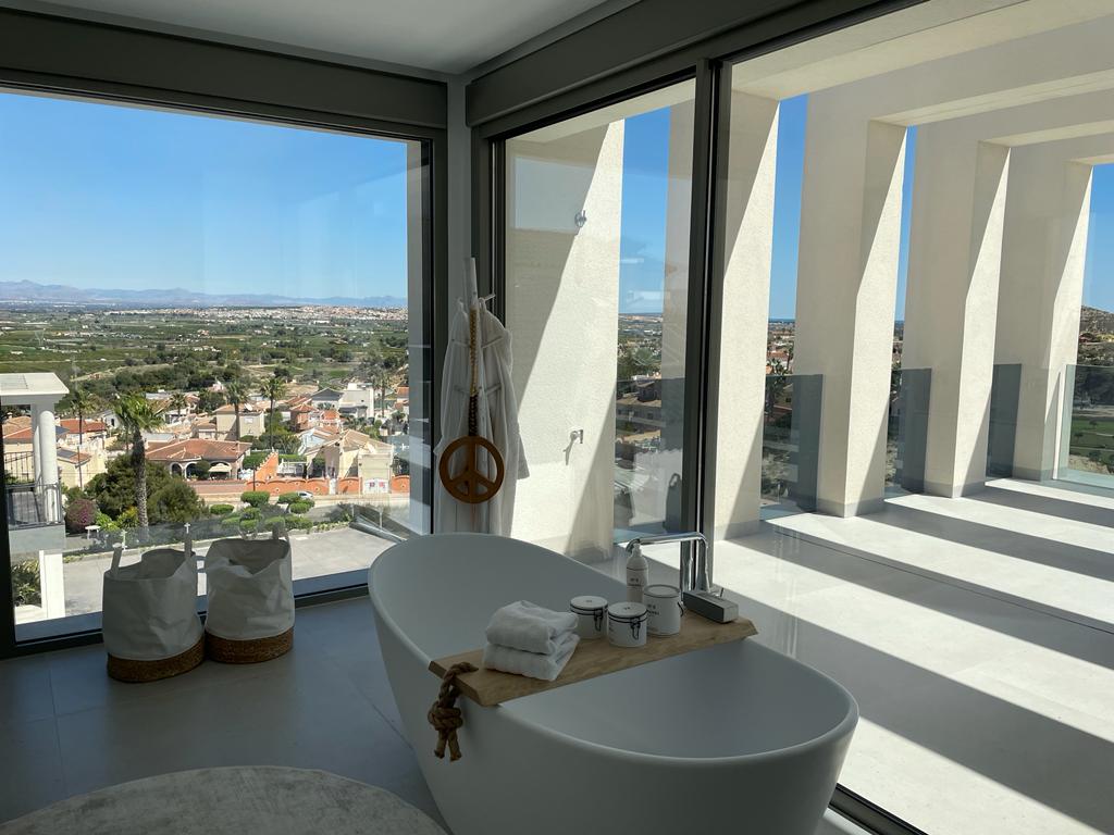 Villa i Ciudad Quesada, Alicante, Spanien 4 sovrum, 564 kvm. Nr. 91582