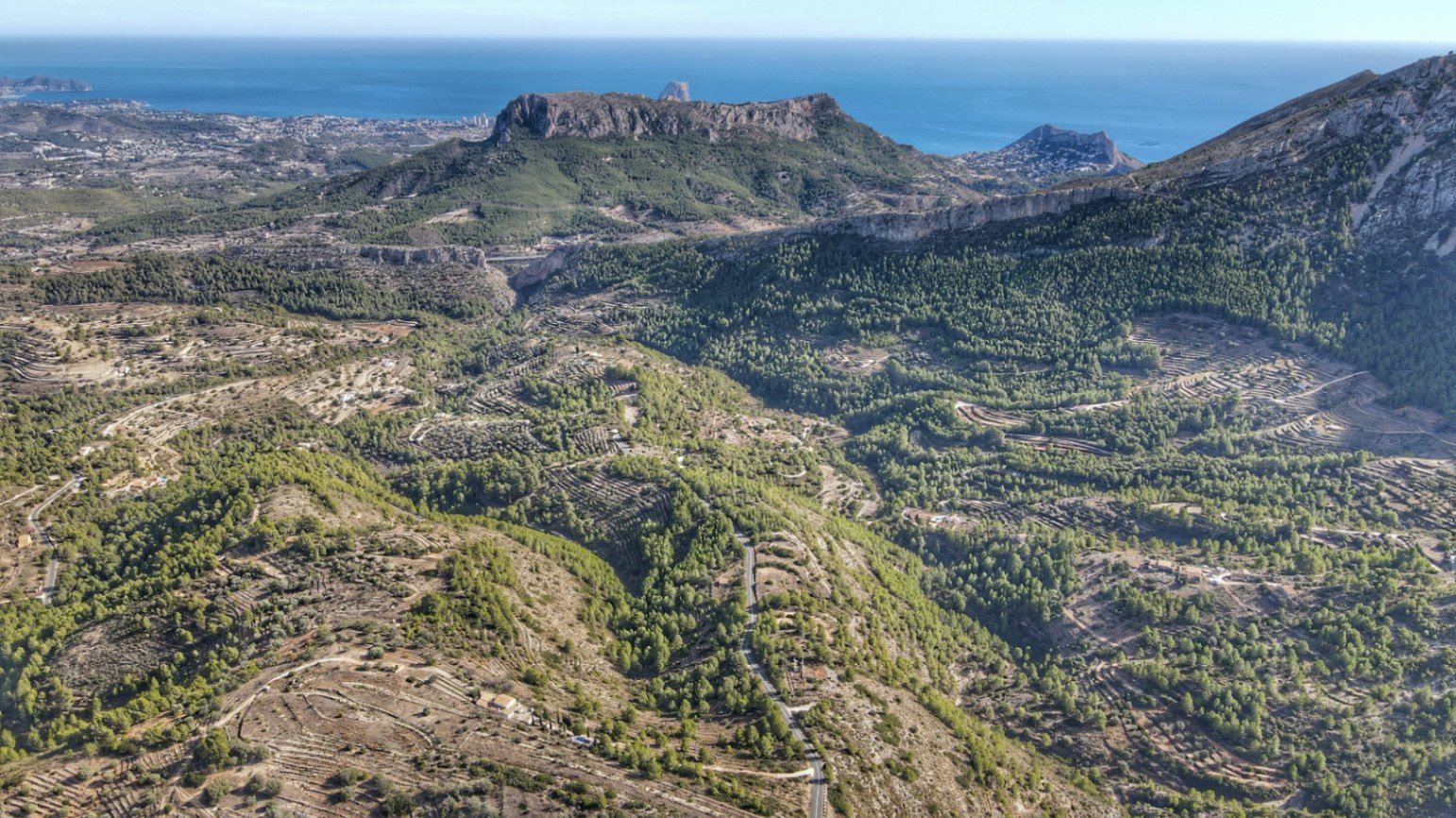 Parcela en Jalon, Alicante, España No. 87415