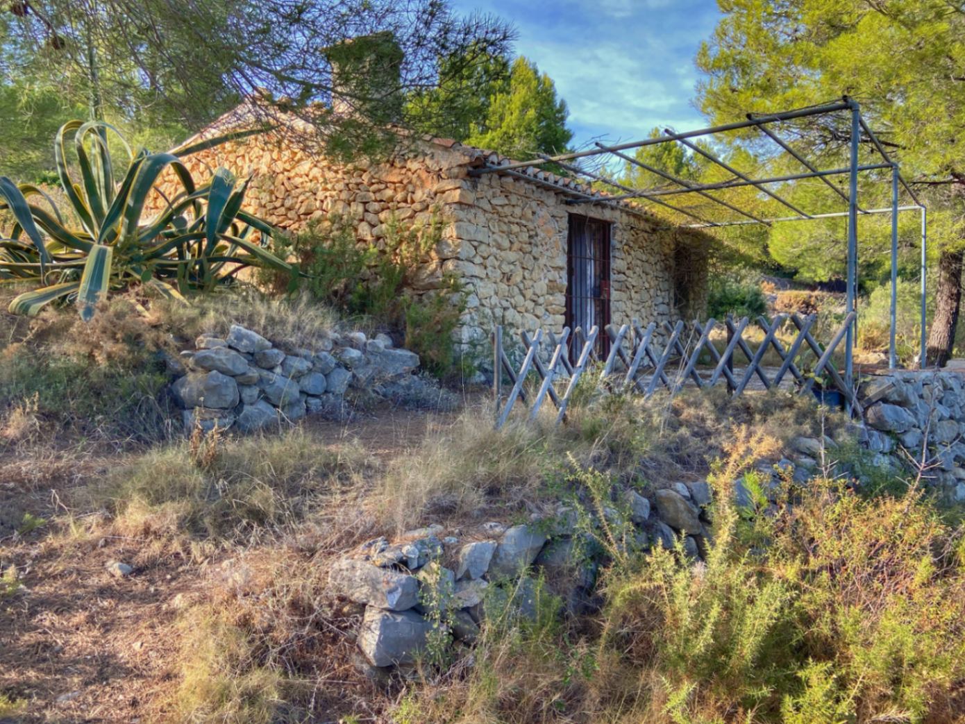 Parcela en Jalon, Alicante, España No. 87415