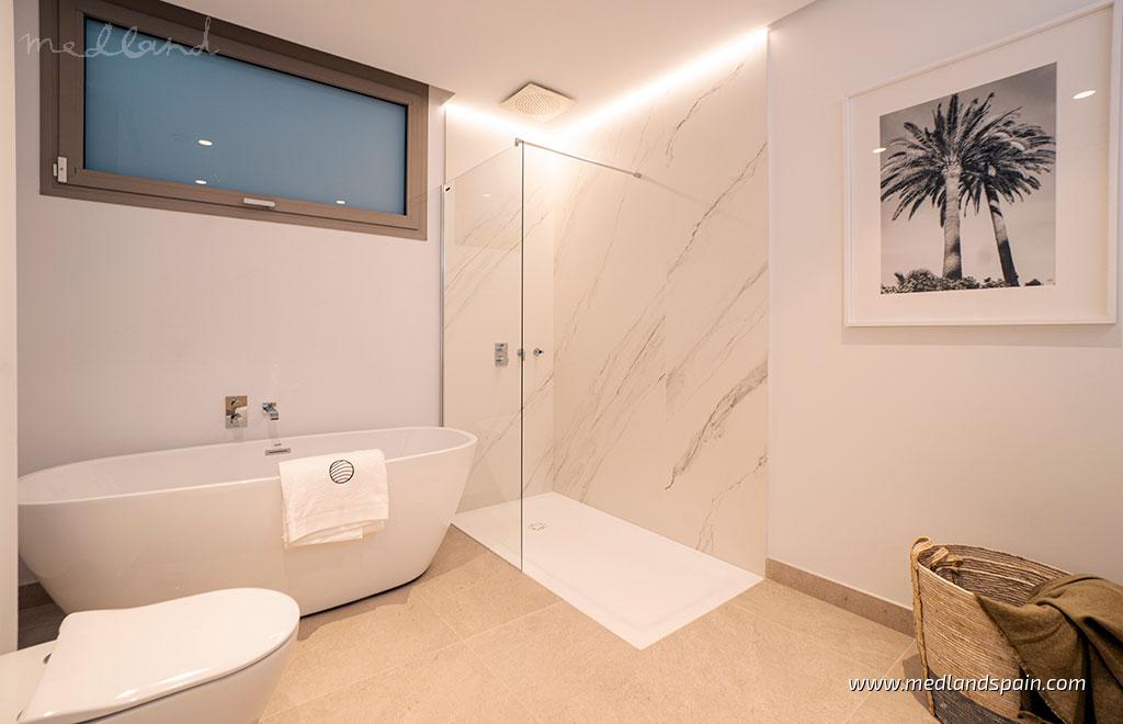 Appartamento a Benahavis, Malaga, Spagna 4 camere da letto, 218.79 mq. N° 105047