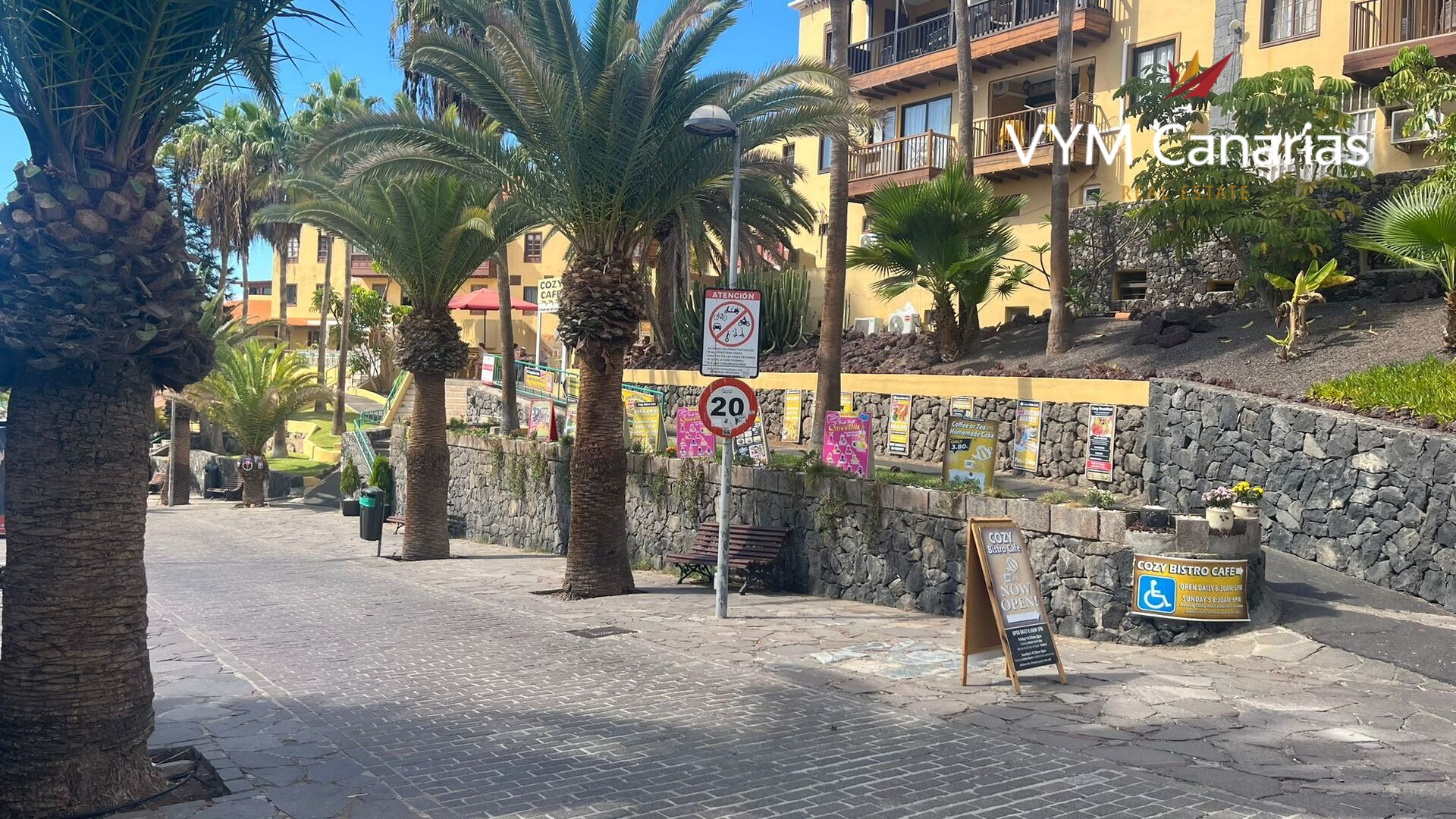 Lokal usługowy w Playa de las Americas, Tenerife, Hiszpania 1 sypialnia, 43 mkw. nr 107484