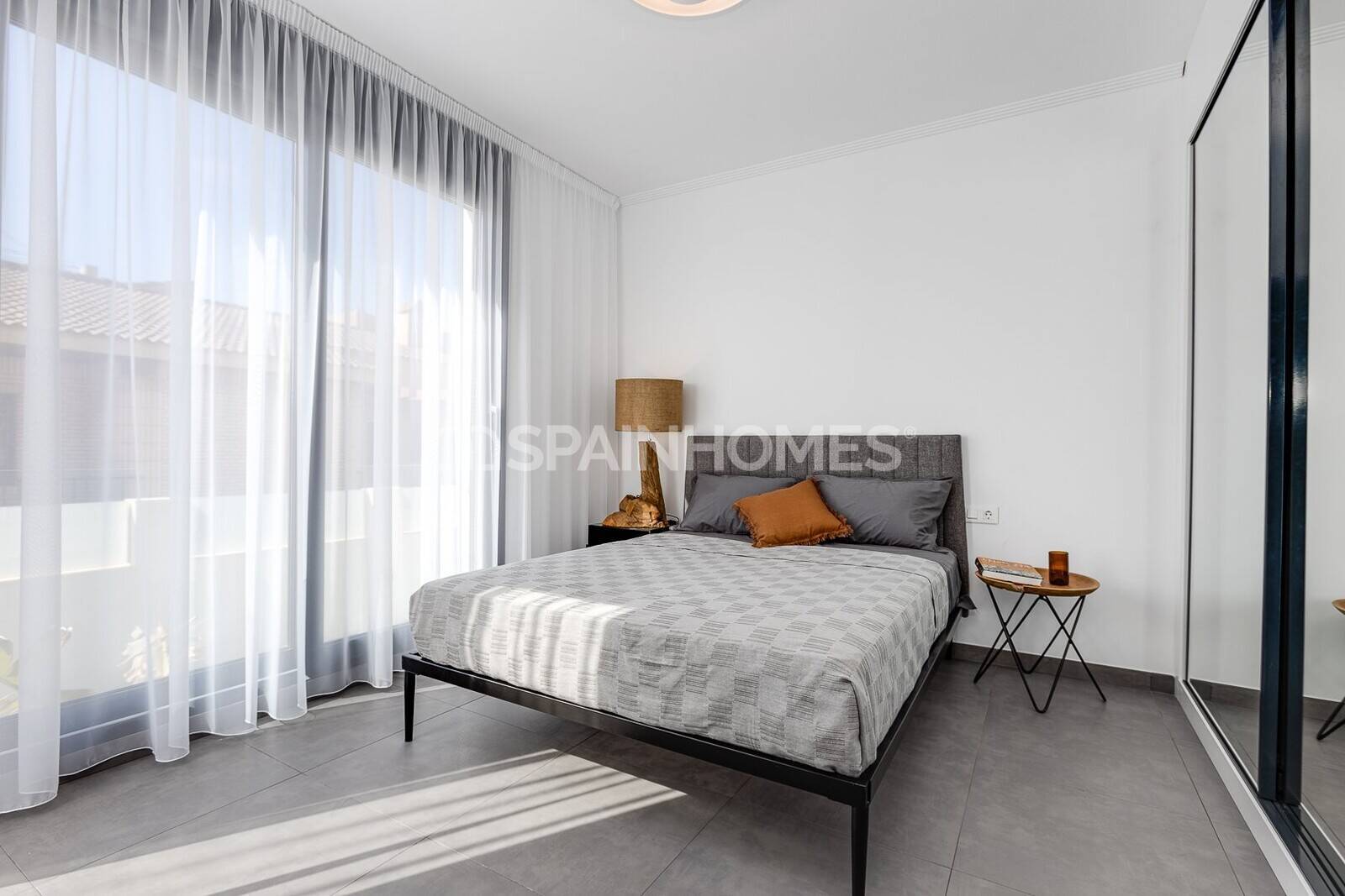 Villa a Torrevieja, Alicante, Spagna 4 camere da letto, 150 mq. N° 49406
