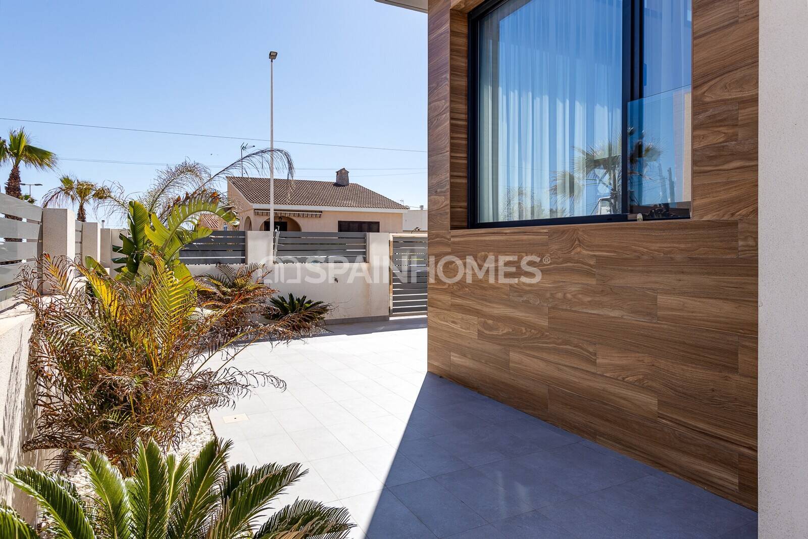 Villa a Torrevieja, Alicante, Spagna 4 camere da letto, 150 mq. N° 49406
