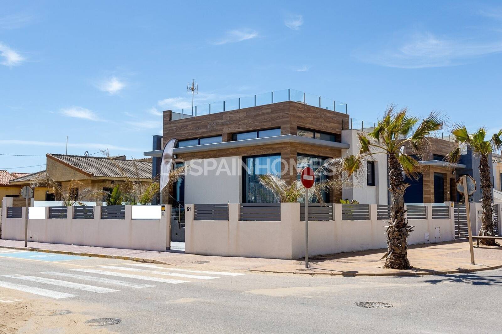 Villa a Torrevieja, Alicante, Spagna 4 camere da letto, 150 mq. N° 49406