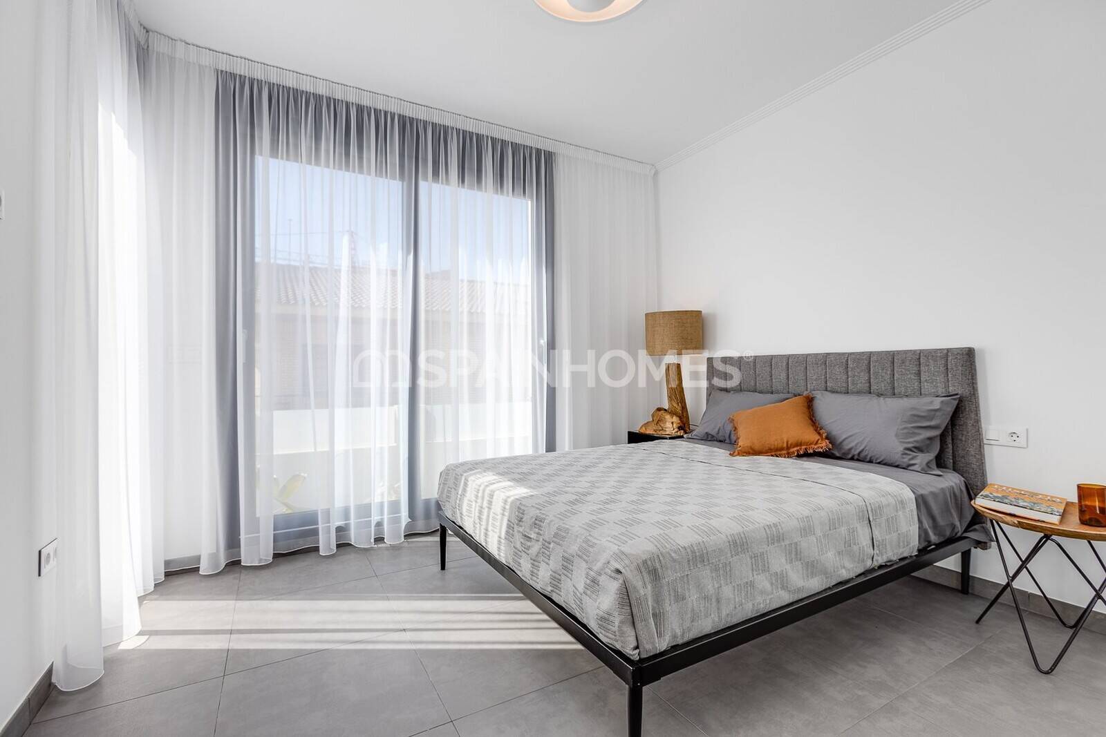 Villa a Torrevieja, Alicante, Spagna 4 camere da letto, 150 mq. N° 49406