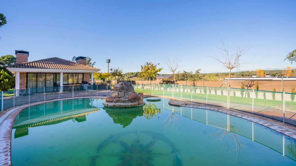 Villa à Pozuelo de Alarcon, Madrid, Espagne 5 chambres, 977 m2 No. 90097