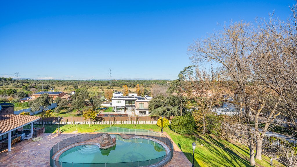 Villa à Pozuelo de Alarcon, Madrid, Espagne 5 chambres, 977 m2 No. 90097
