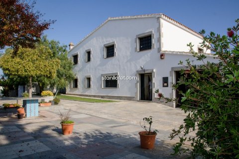 House in Blanes, Girona, Spain 7 bedrooms, 400 sq.m. No. 104062