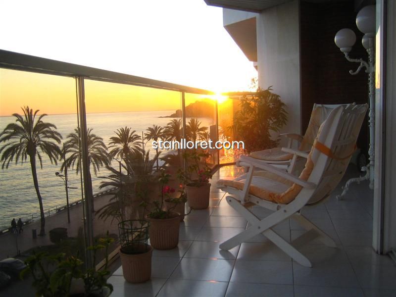 Apartament w Lloret de Mar, Girona, Hiszpania 4 sypialnie, 200 mkw. nr 104063