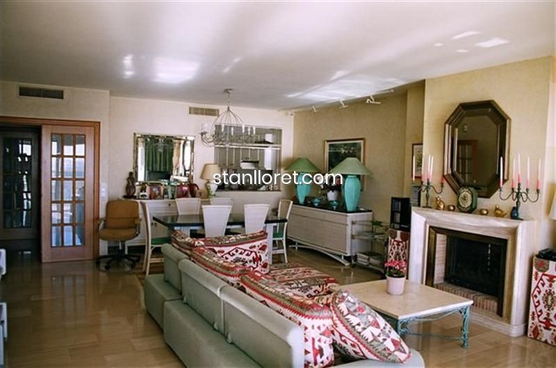 Apartament w Lloret de Mar, Girona, Hiszpania 4 sypialnie, 200 mkw. nr 104063
