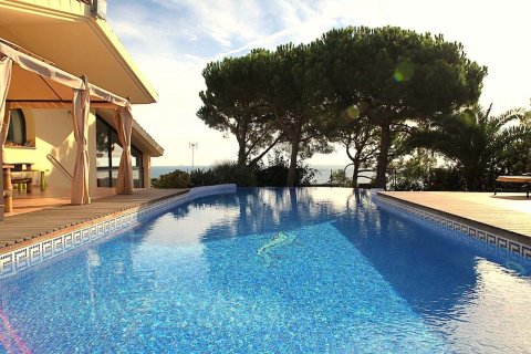 Talo Sant Feliu de Guixols, Girona, Espanja 4 makuuhuonetta, 467 m2 No. 22852