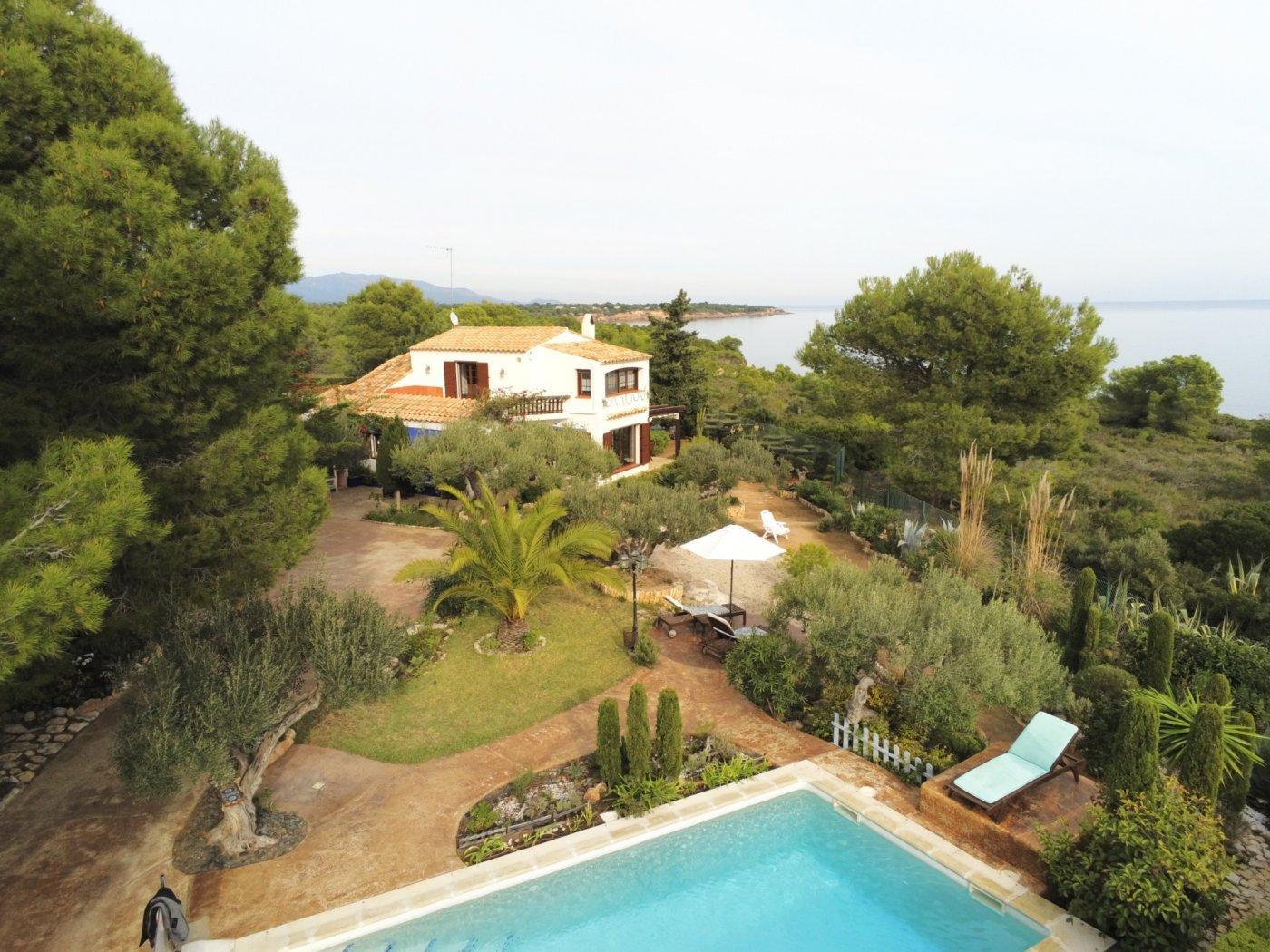 Māja L'Ametlla de Mar, Tarragona, Spānijā 4 istabas, 236 m2 Nr. 21571