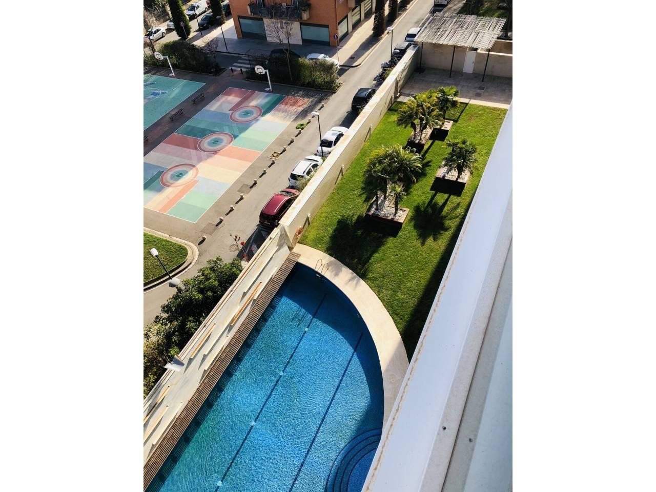 Huoneisto Reus, Tarragona, Espanja 3 makuuhuonetta, 150 m2 No. 21824