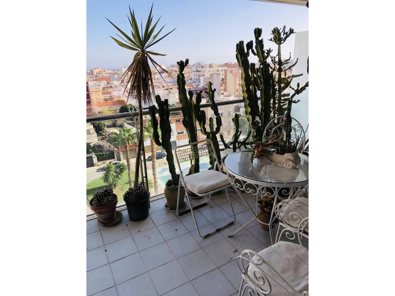 Huoneisto Reus, Tarragona, Espanja 3 makuuhuonetta, 150 m2 No. 21824