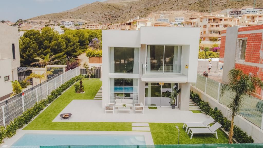 House in Finestrat, Alicante, Spain 3 bedrooms, 160 sq.m. No. 95354