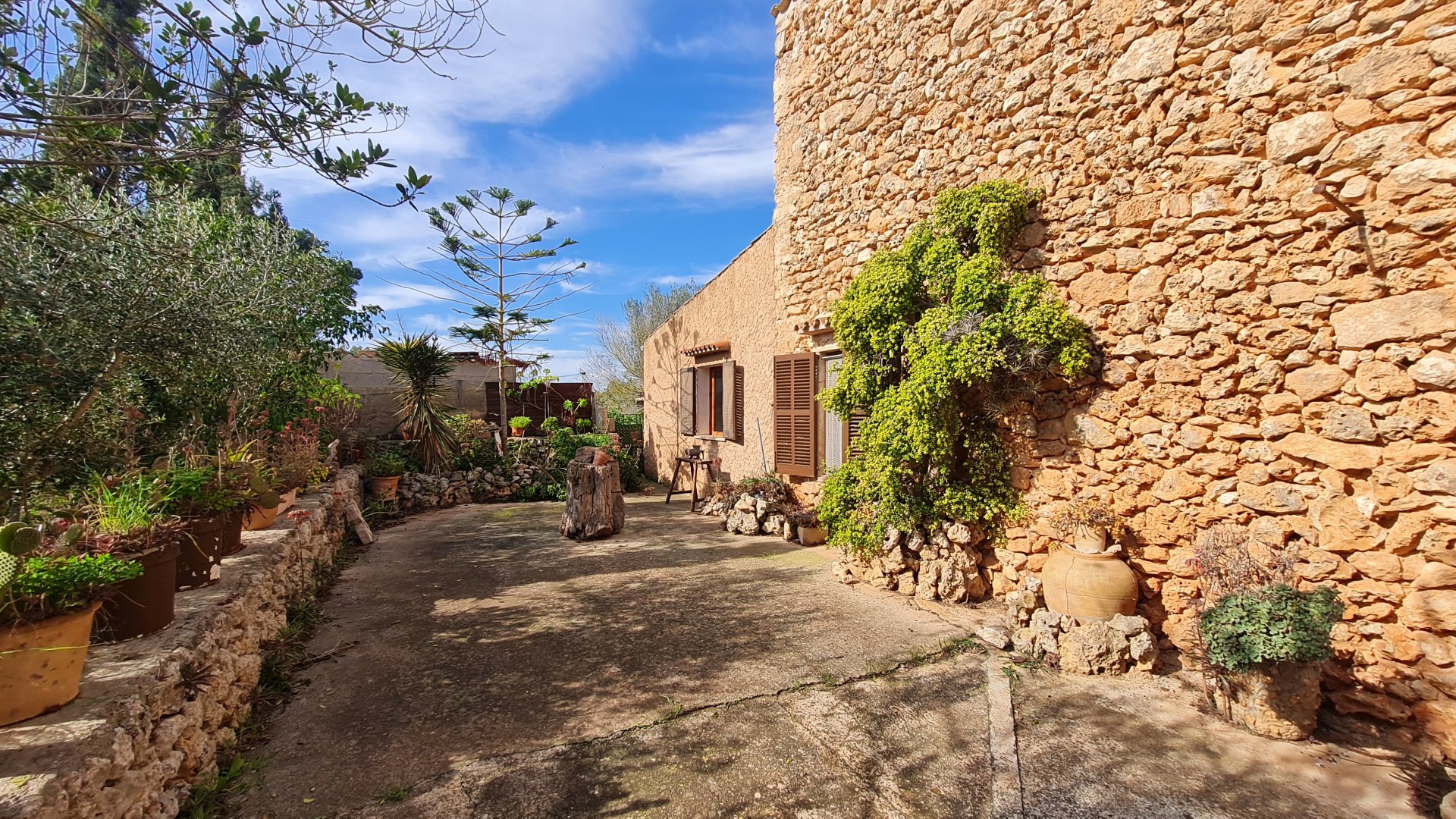 Finca a Algaida, Mallorca, Spagna 3 camere da letto, 313 mq. N° 112000