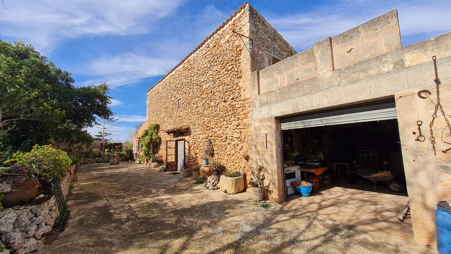 Finca a Algaida, Mallorca, Spagna 3 camere da letto, 313 mq. N° 112000