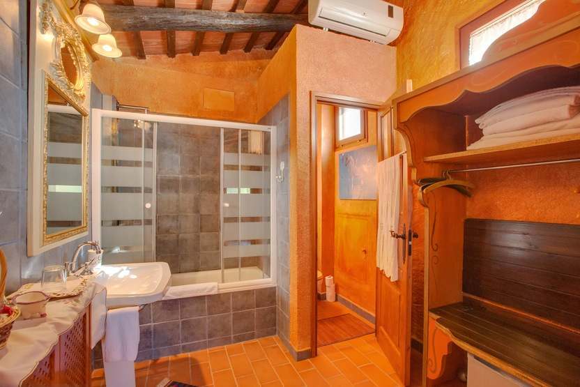 Gewerbeimmobilien in Girona, Spanien 5 Schlafzimmer, 865 m2 Nr. 22617