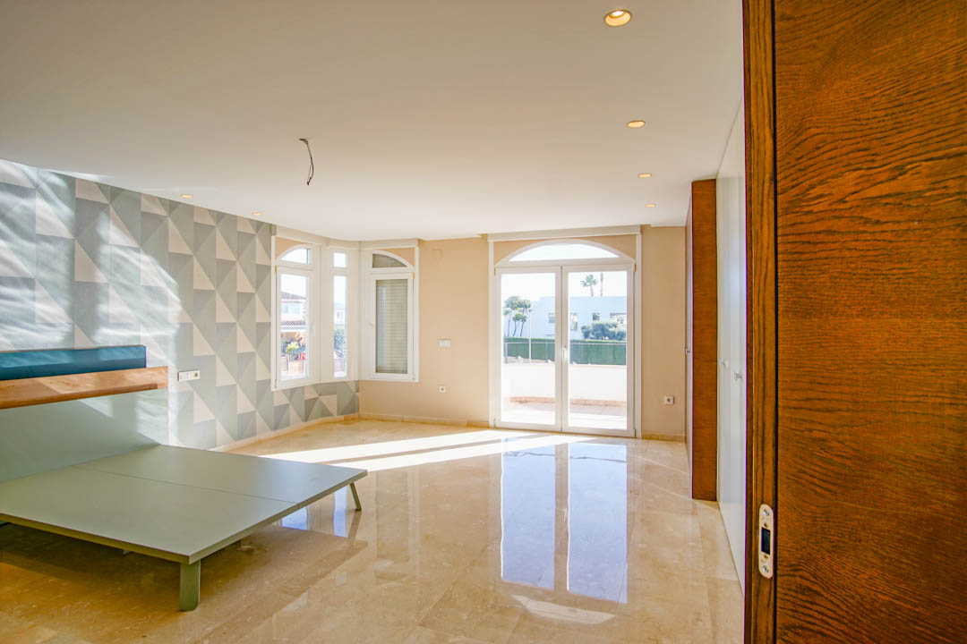 Villa en L'Alfàs del Pi, Alicante, España 5 dormitorios, 810 m2 No. 86746