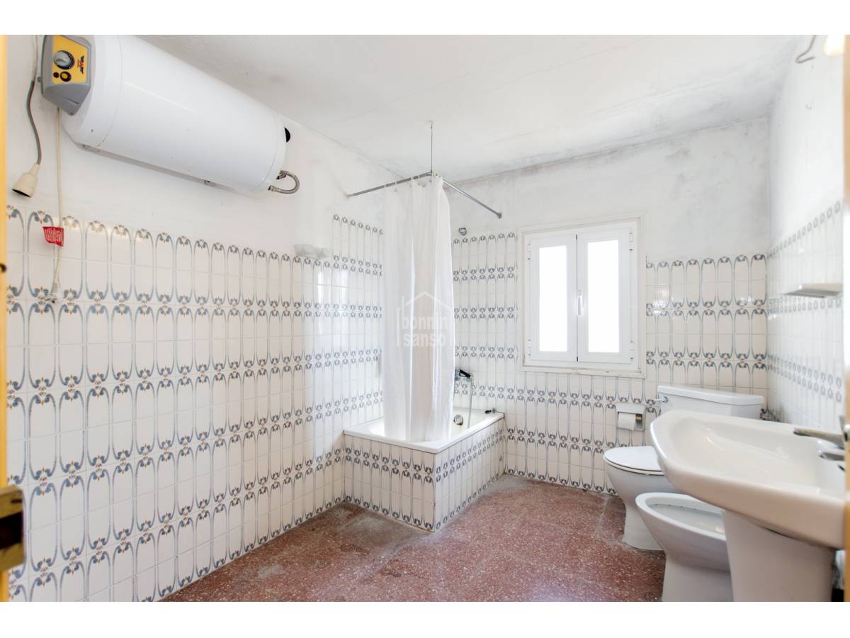 Radhus i Mahon, Menorca, Spanien 6 sovrum, 266 kvm. Nr. 88876