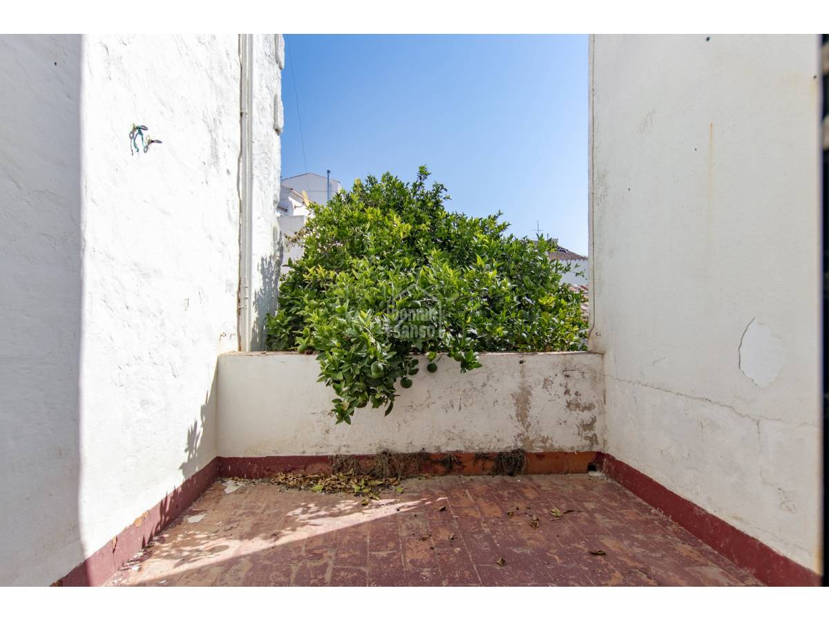 Radhus i Mahon, Menorca, Spanien 6 sovrum, 266 kvm. Nr. 88876