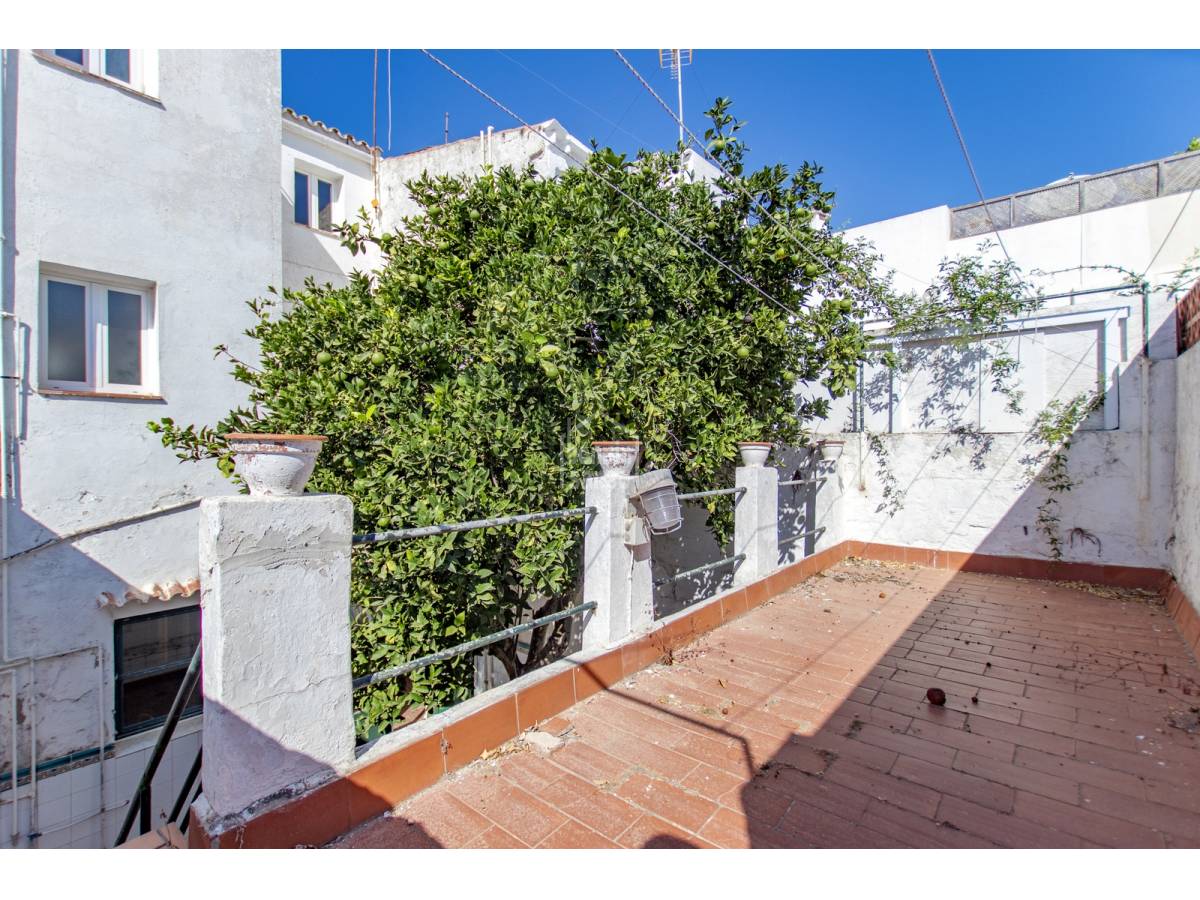 Radhus i Mahon, Menorca, Spanien 6 sovrum, 266 kvm. Nr. 88876