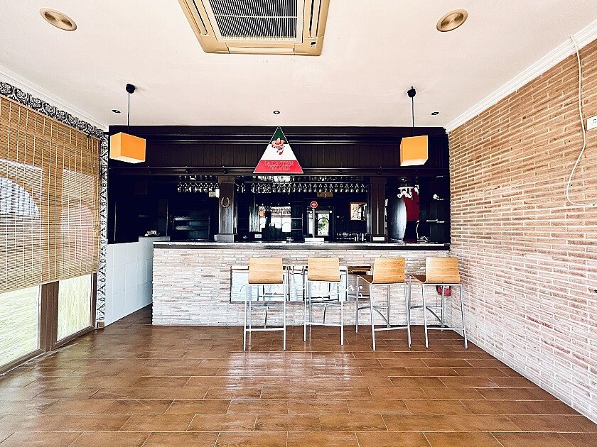 Liikekiinteistö Orihuela, Alicante, Espanja 242 m2 No. 111285